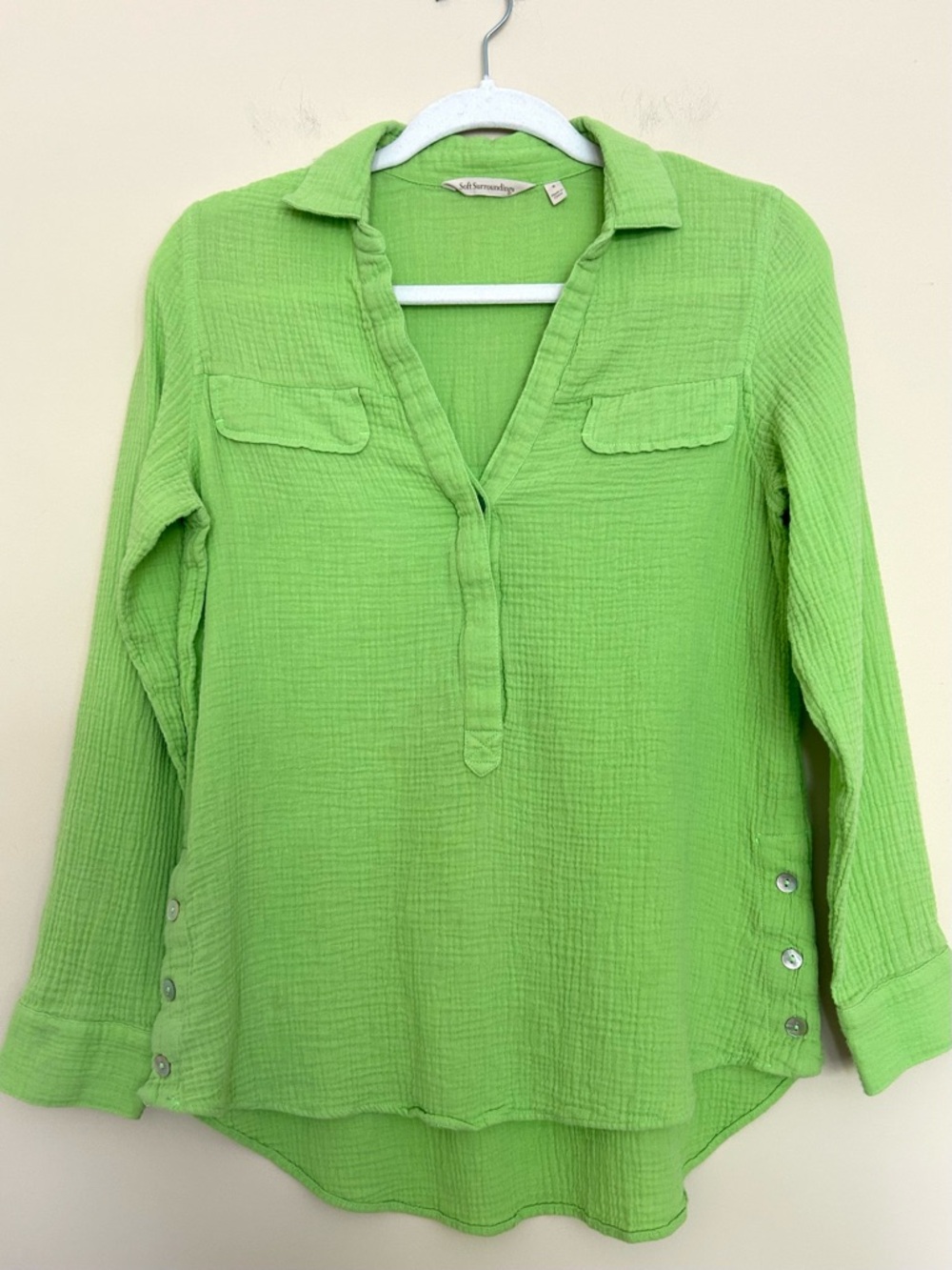 Soft Surroundings Women’s Lime Green Gauze Tunic with Side Buttons